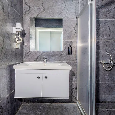 Hotel Skylon Airport Arnavutkoy