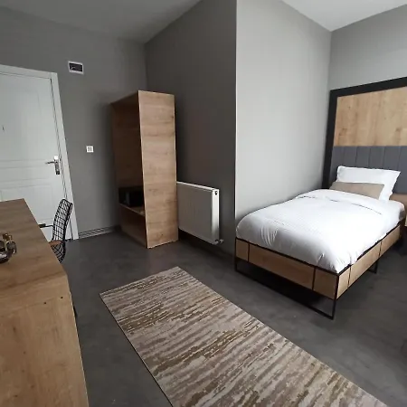 Hotell Skylon Airport 3*